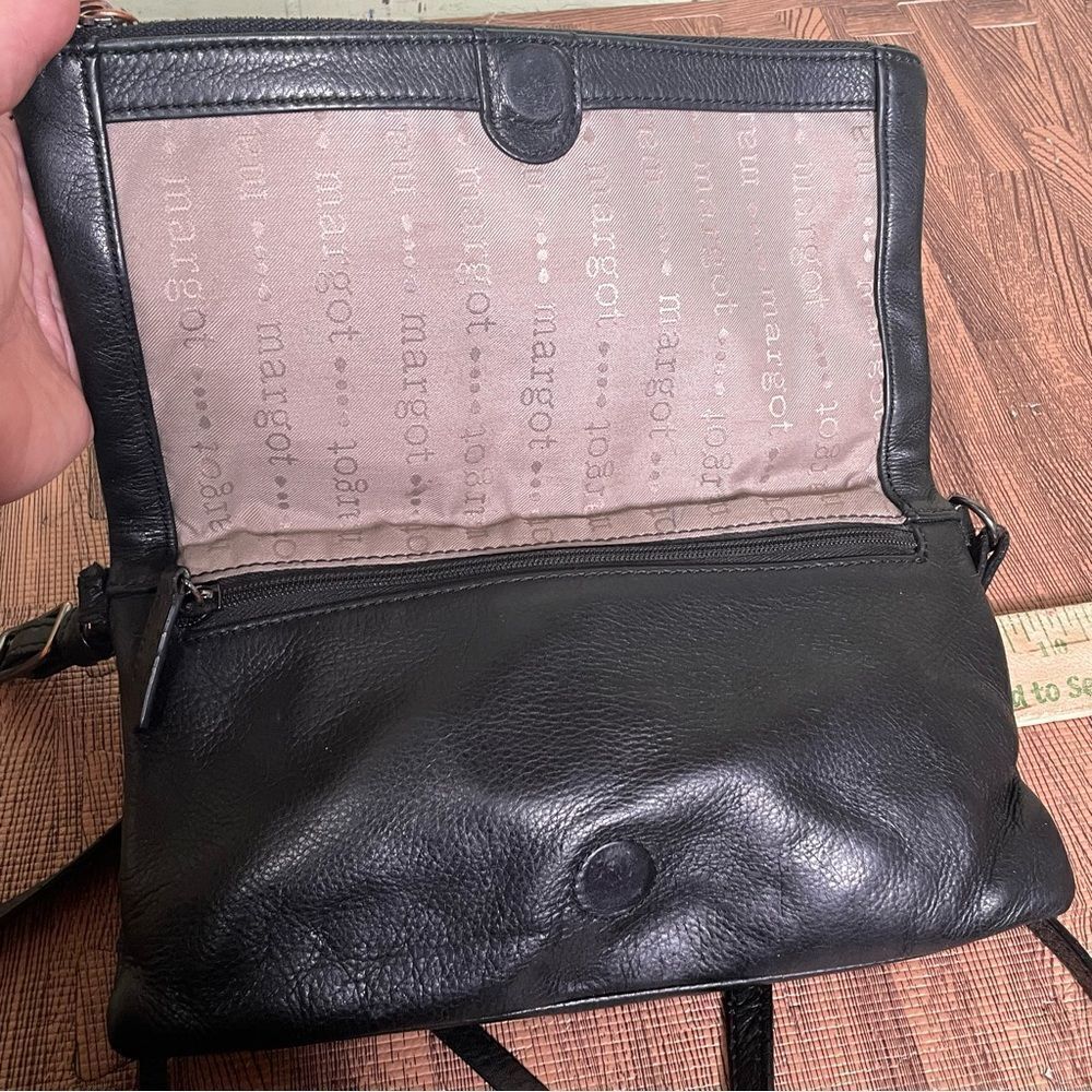 MARGOT Eileen Glove Leather Crossbody Purse - Picture 10 of 13